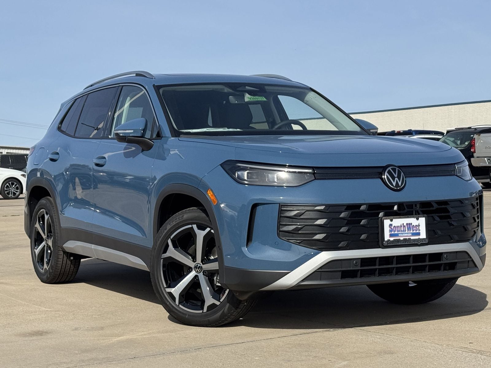 2026 Volkswagen Tiguan 2.0T SE