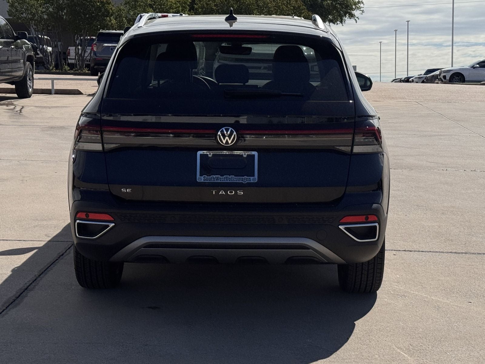 2025 Volkswagen Taos 1.5T SE