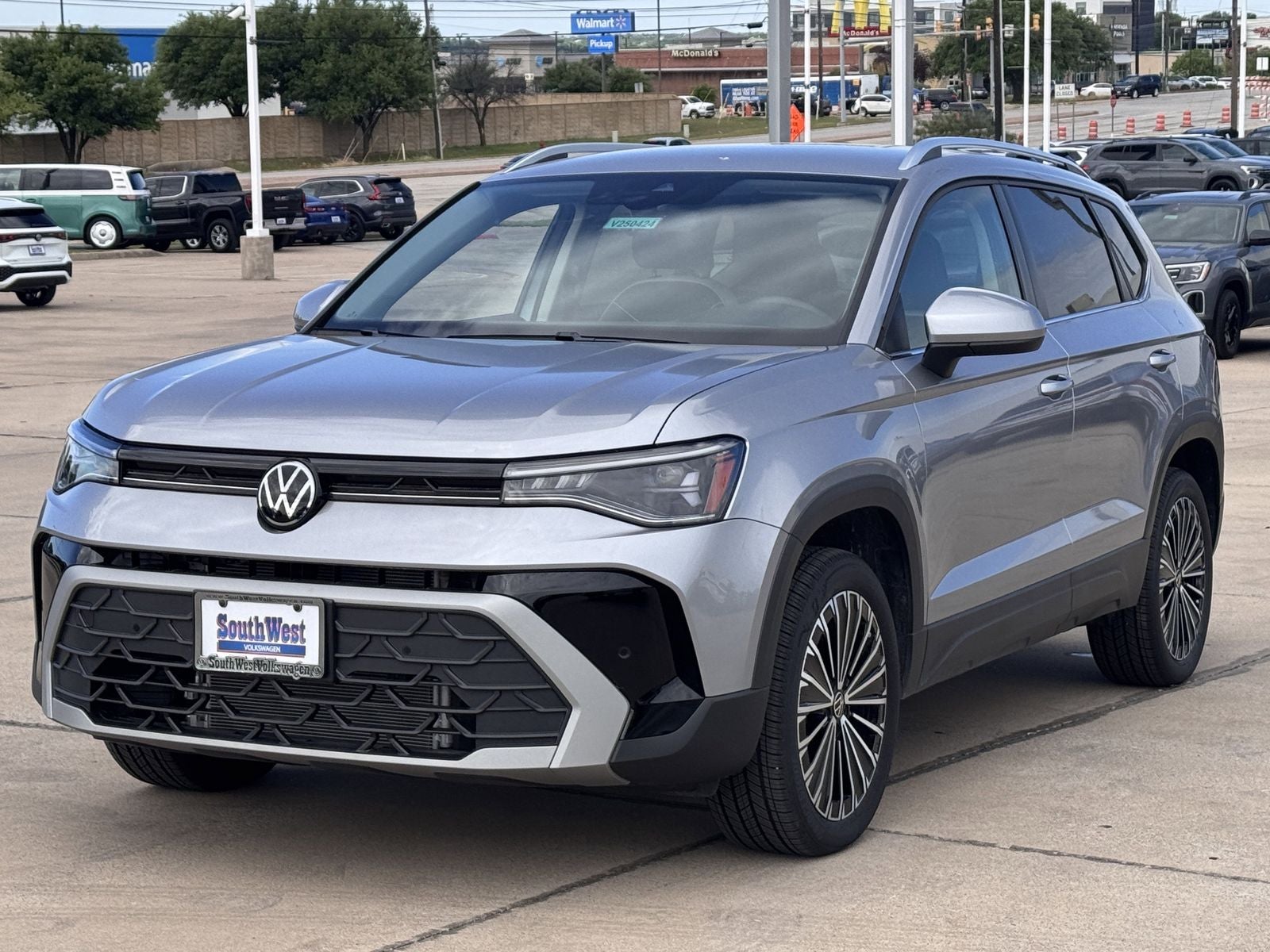 2025 Volkswagen Taos 1.5T SE