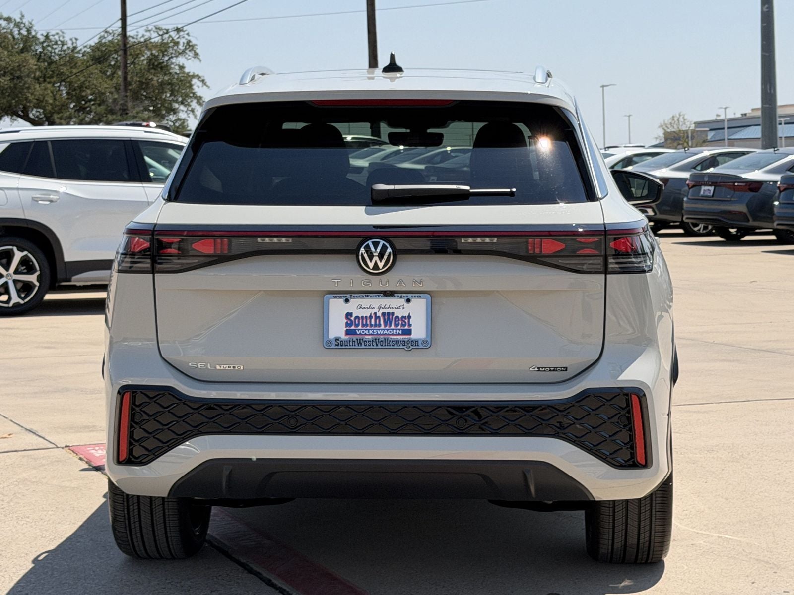 2026 Volkswagen Tiguan 2.0T SEL R-Line Turbo
