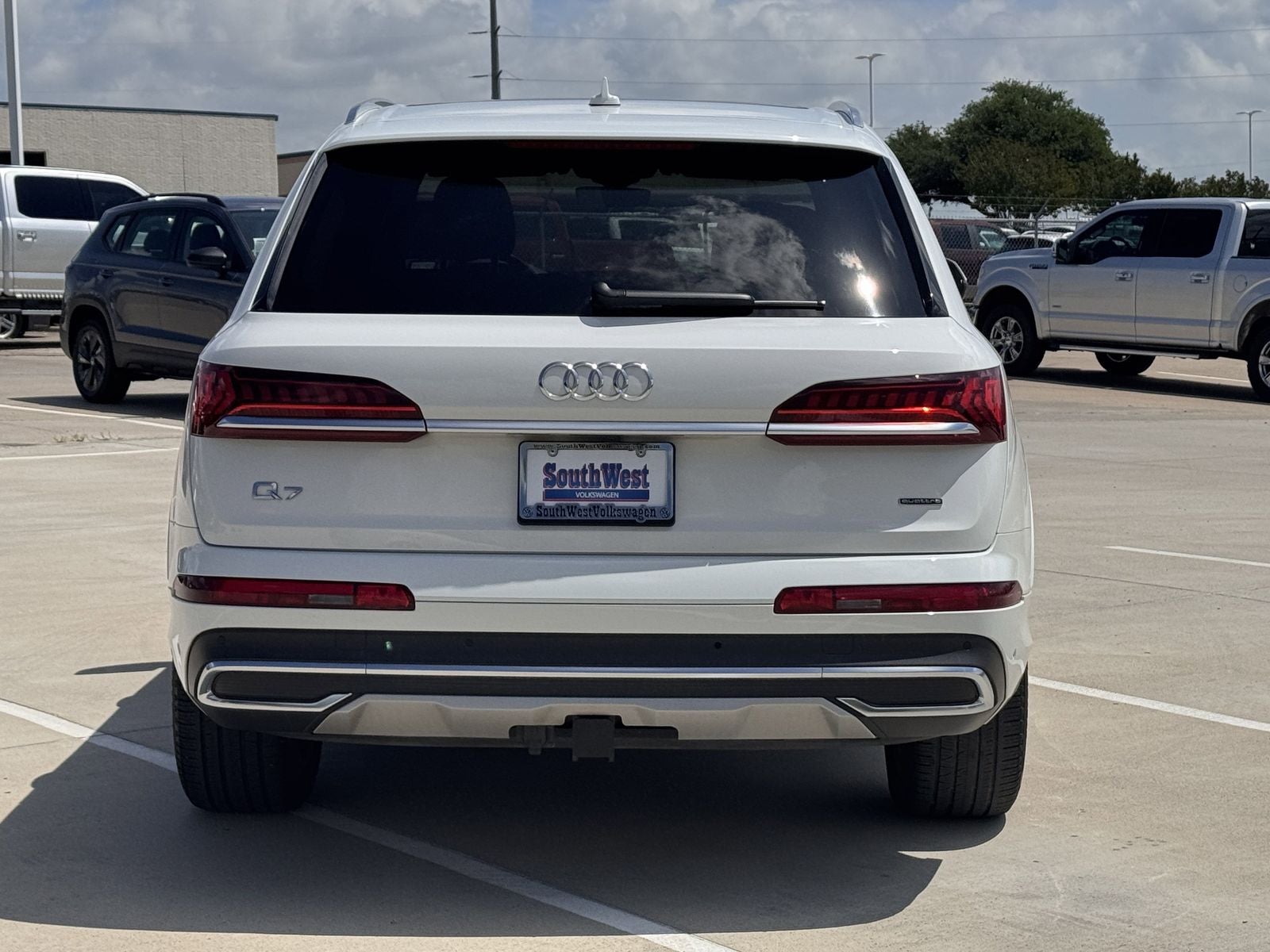 2023 Audi Q7 45 Premium quattro