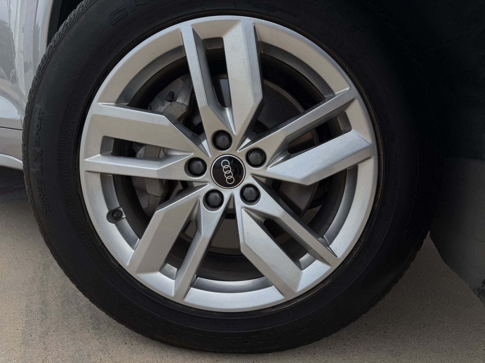 2022 Audi Q5 45 S line Premium quattro