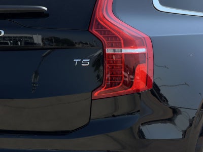 2021 Volvo XC90 T5 Momentum