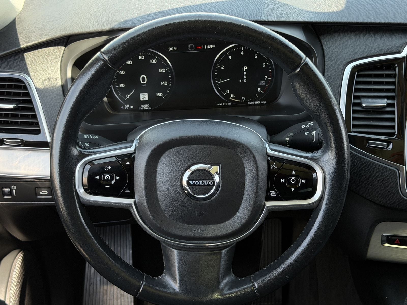 2021 Volvo XC90 T5 Momentum