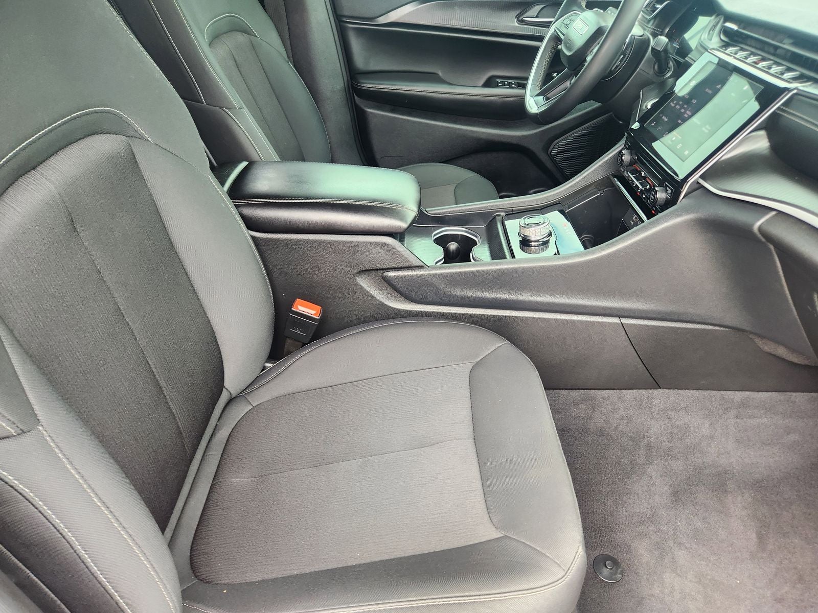 2025 Jeep Grand Cherokee Laredo X 4x2