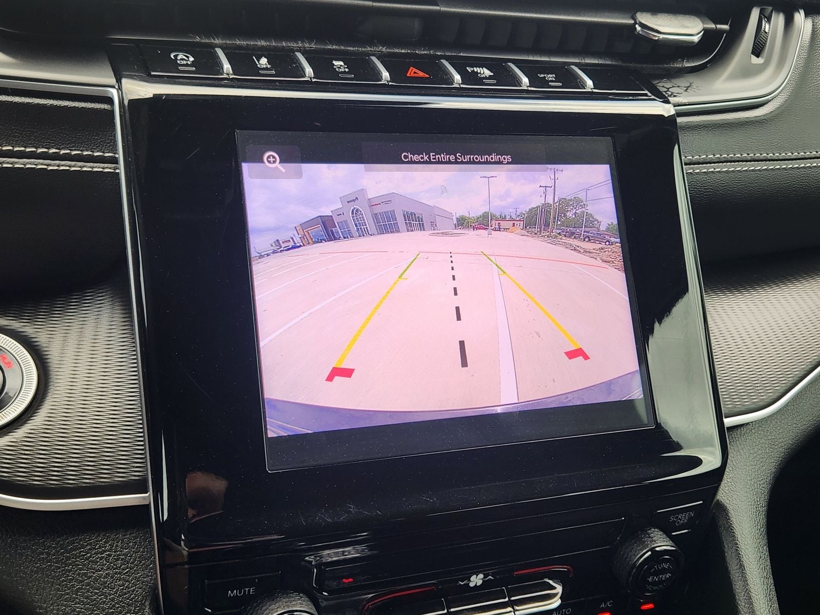 2025 Jeep Grand Cherokee Laredo X 4x2