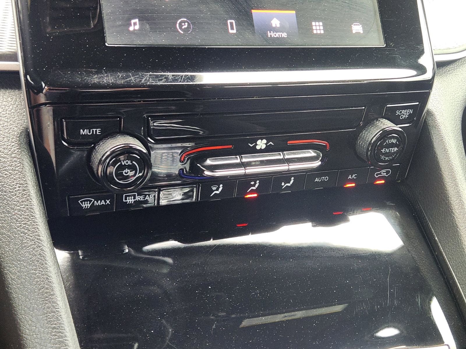 2025 Jeep Grand Cherokee Laredo X 4x2