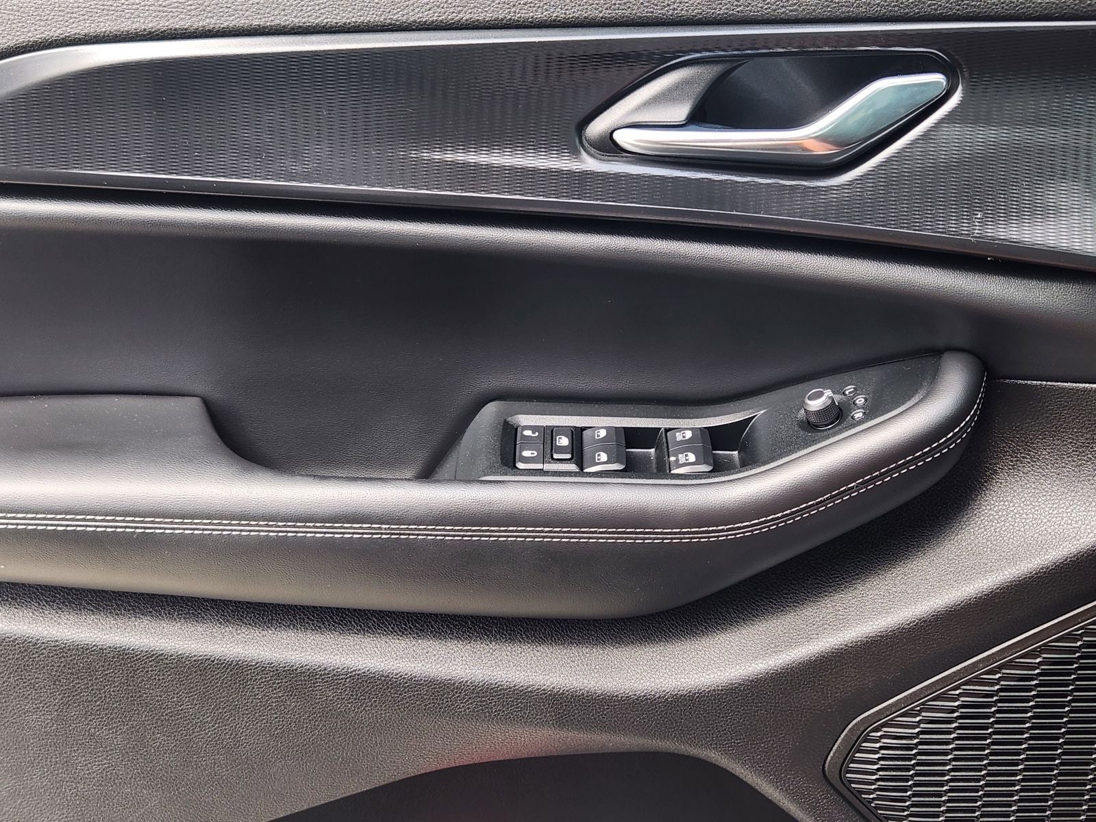 2025 Jeep Grand Cherokee Laredo X 4x2