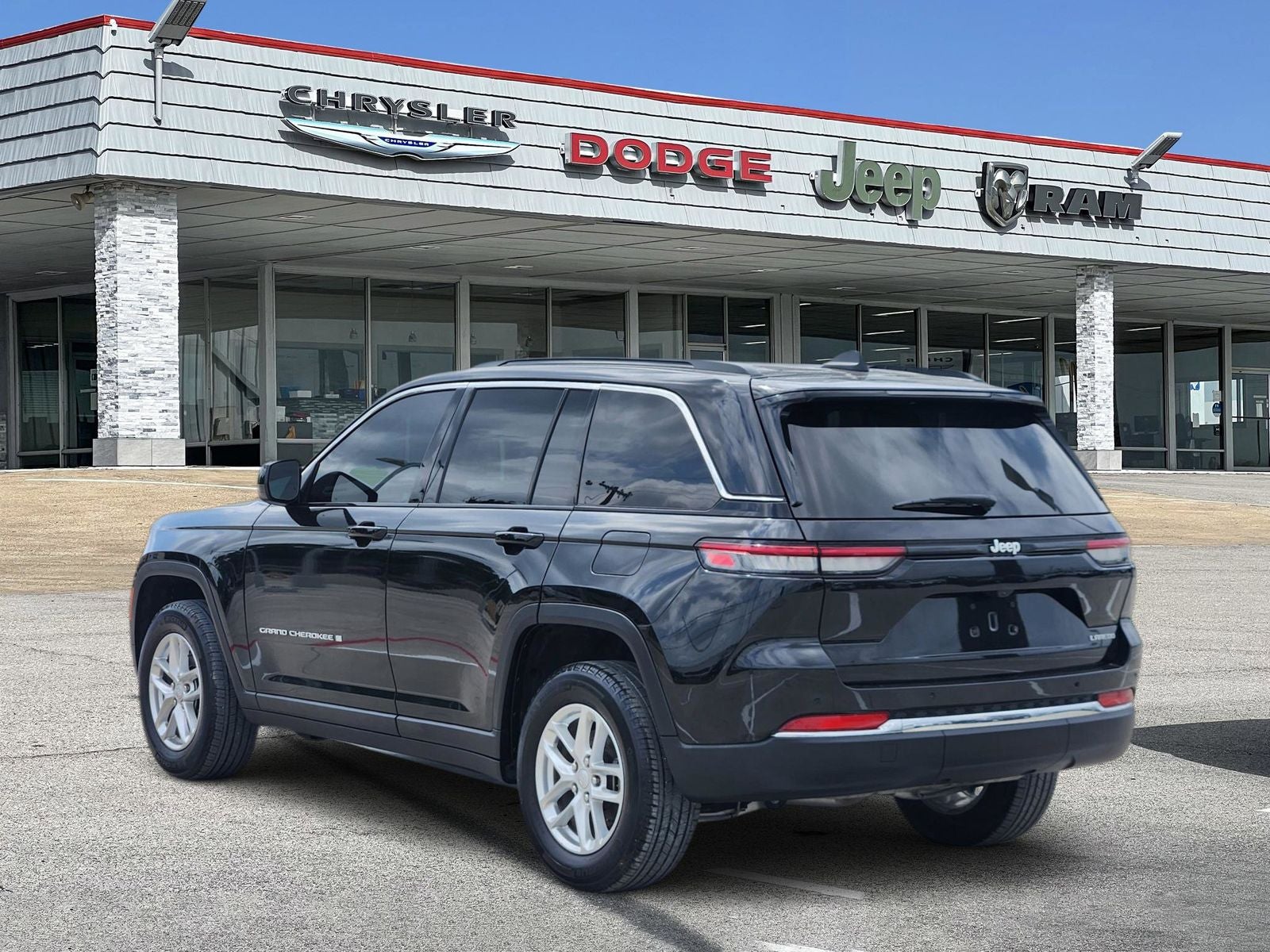 2025 Jeep Grand Cherokee Laredo X 4x2