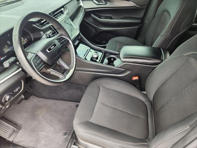 2025 Jeep Grand Cherokee Laredo X 4x2