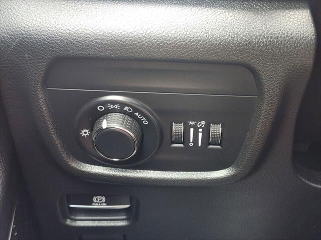 2025 Jeep Grand Cherokee Laredo X 4x2