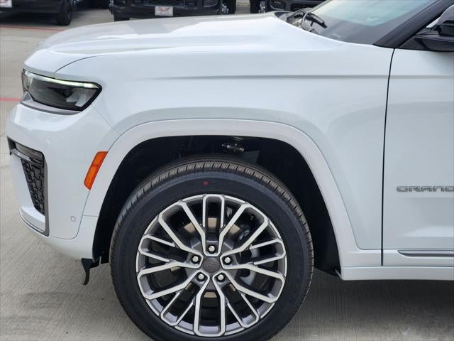 2026 Jeep Grand Cherokee GRAND CHEROKEE SUMMIT 4X4