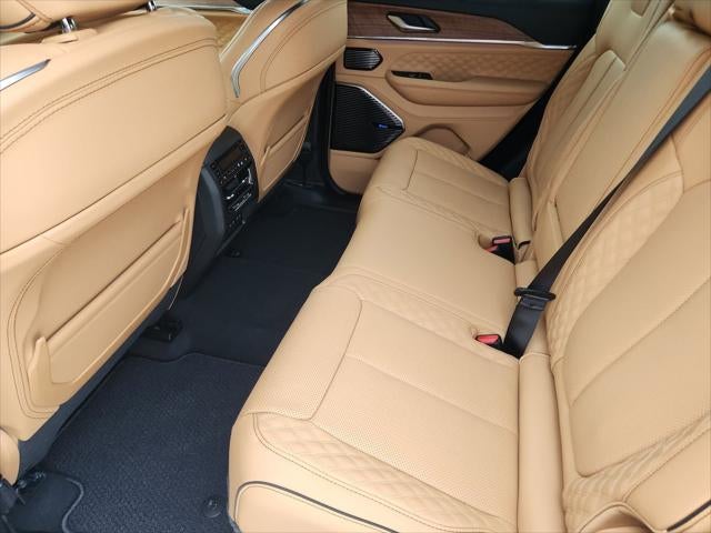2026 Jeep Grand Cherokee GRAND CHEROKEE SUMMIT 4X4