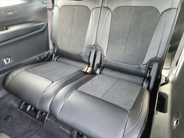 2027 Jeep Grand Cherokee L Laredo Altitude