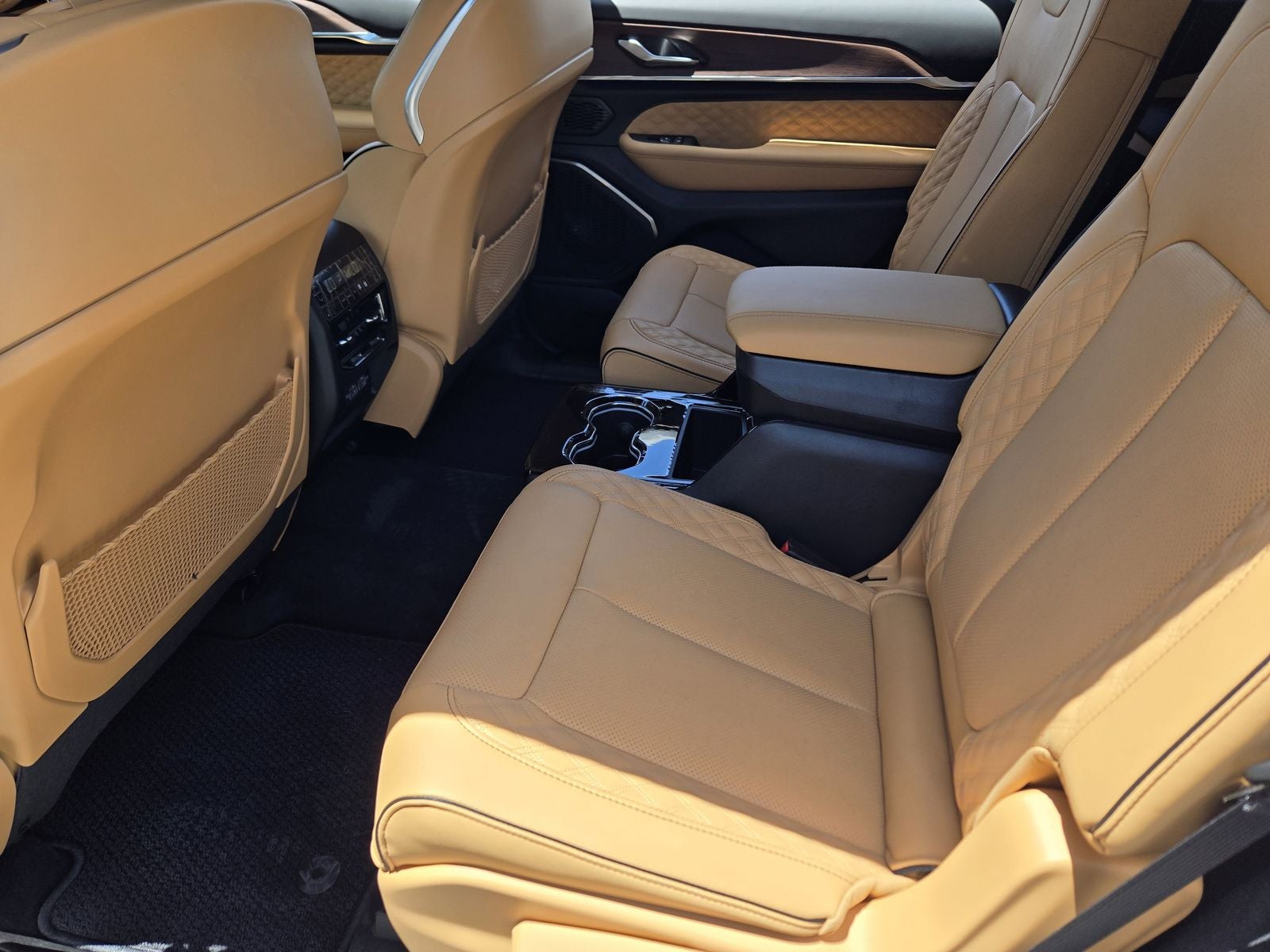 2025 Jeep Grand Cherokee L GRAND CHEROKEE L SUMMIT 4X4