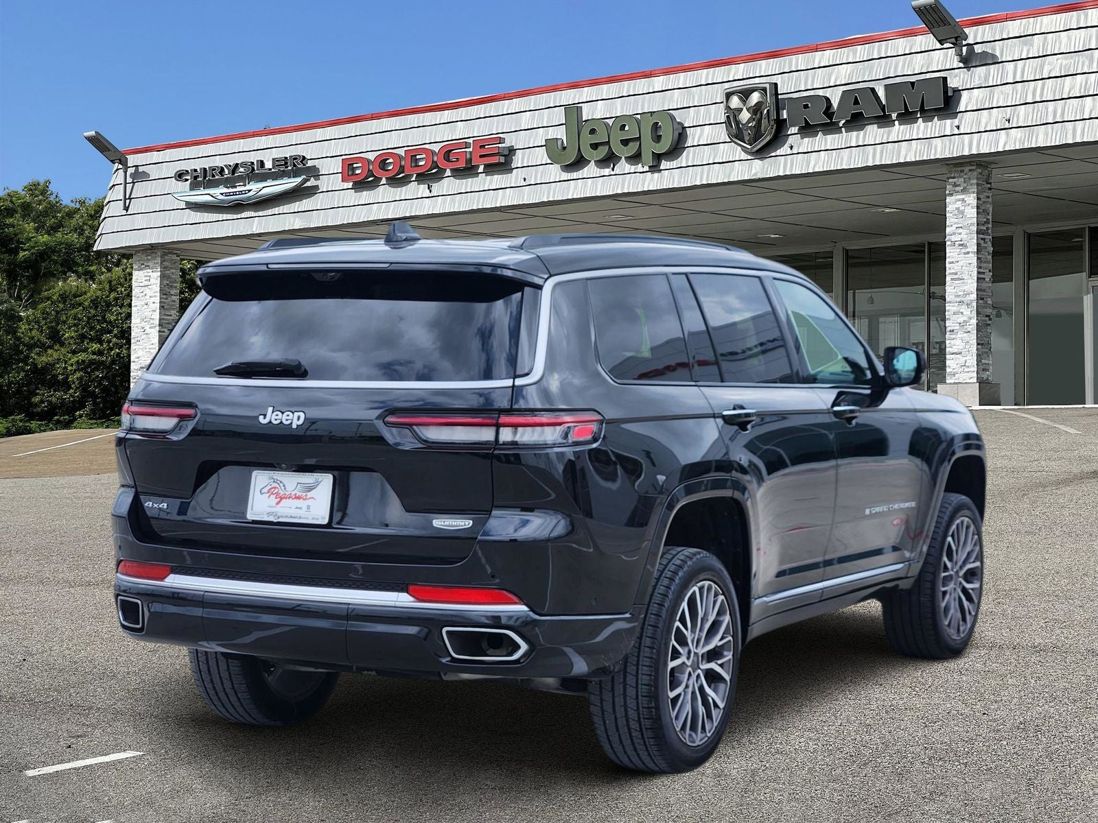 2025 Jeep Grand Cherokee L Summit Reserve 4x4