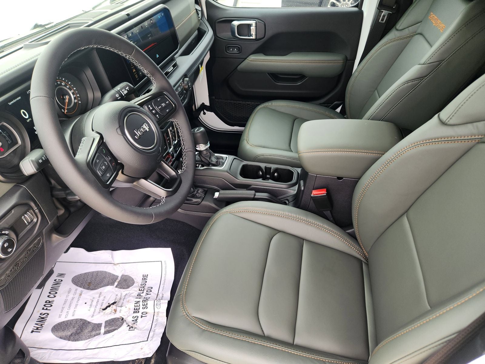 2026 Jeep Gladiator GLADIATOR MOJAVE X 4X4