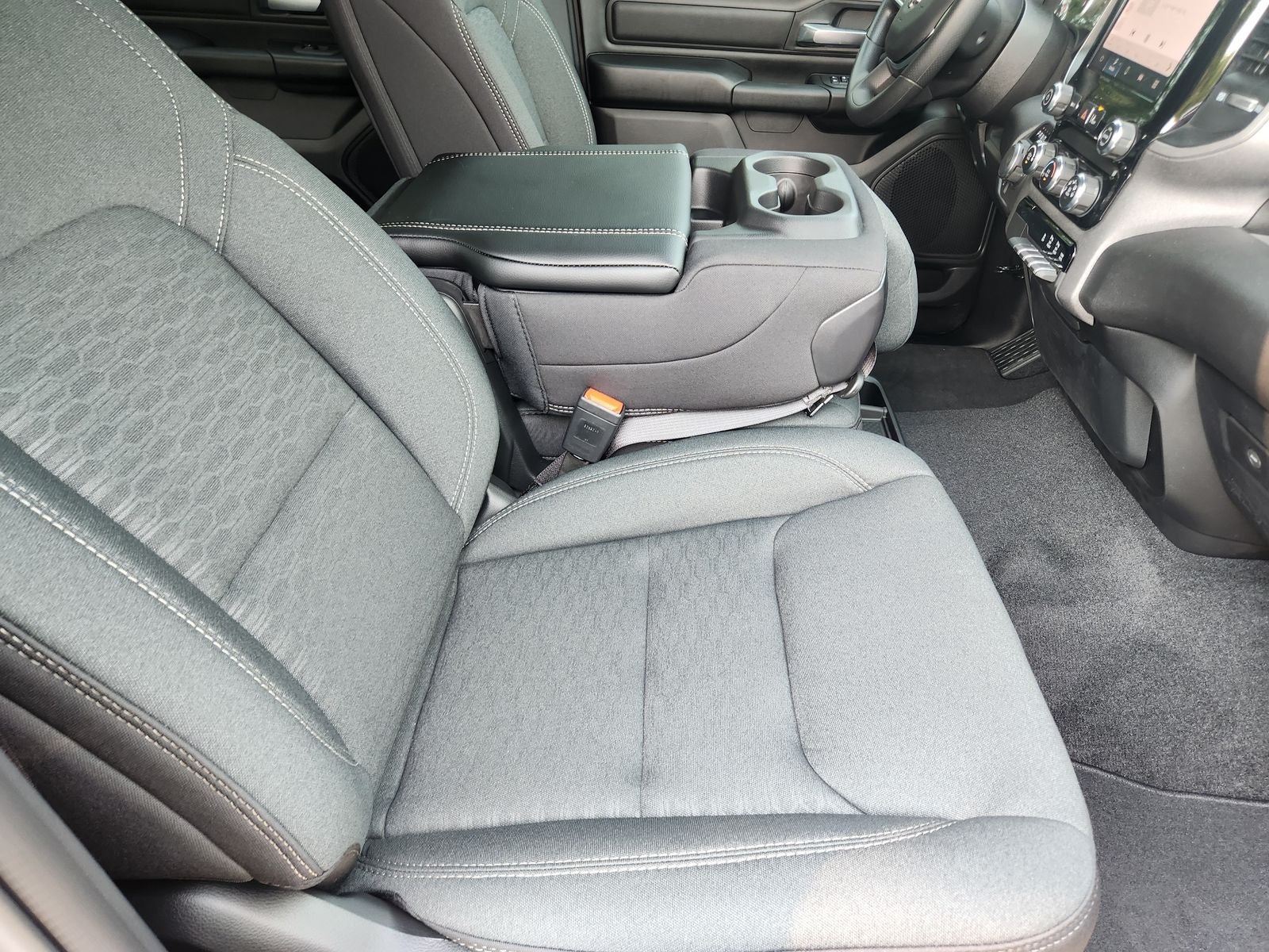 2026 RAM Ram 1500 RAM 1500 EXPRESS CREW CAB 4X2 5'7' BOX