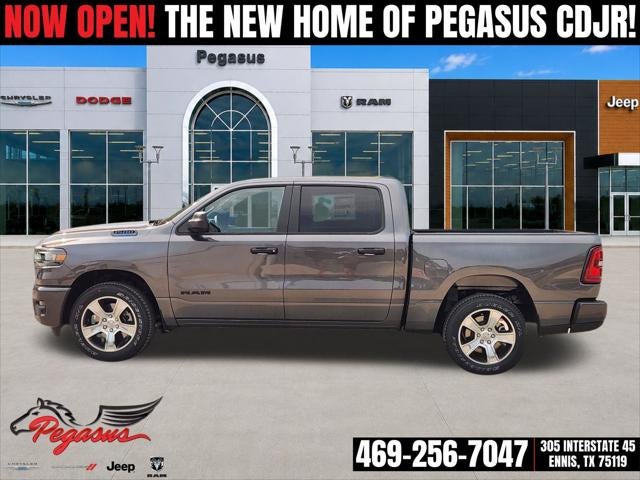 2026 RAM Ram 1500 RAM 1500 EXPRESS CREW CAB 4X2 5'7' BOX
