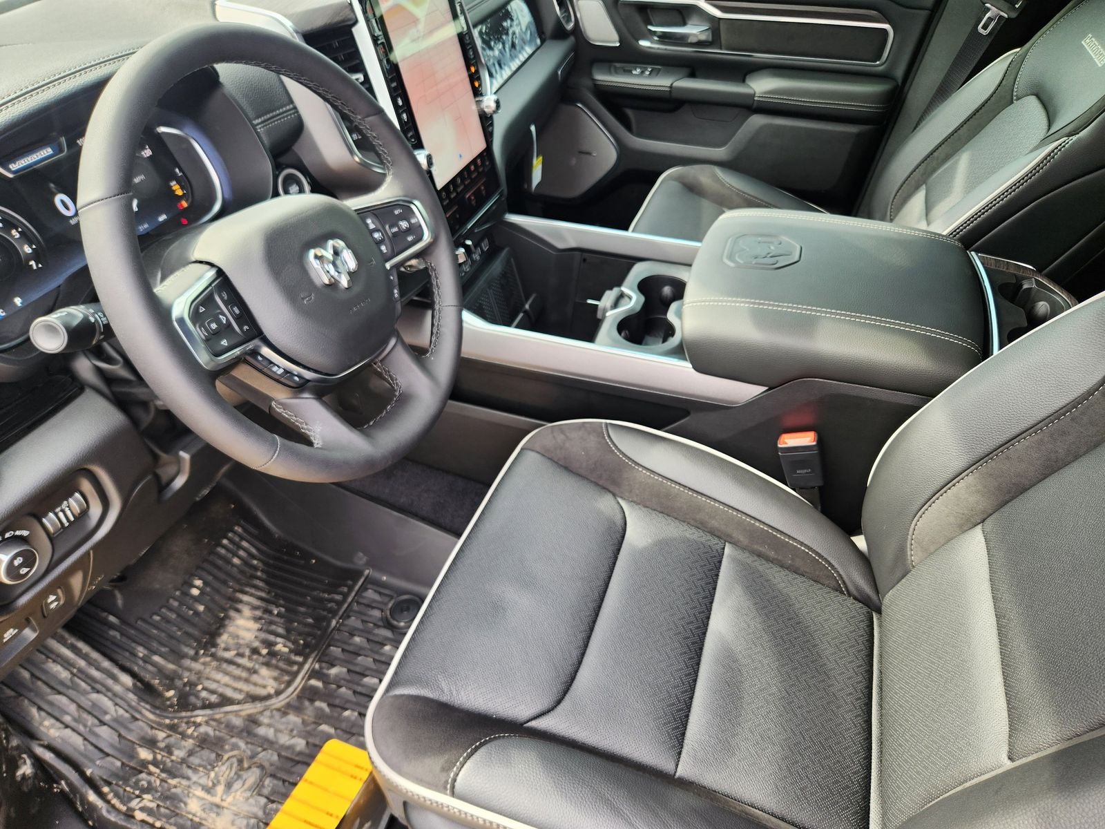 2026 RAM Ram 1500 RAM 1500 LARAMIE CREW CAB 4X2 5'7' BOX