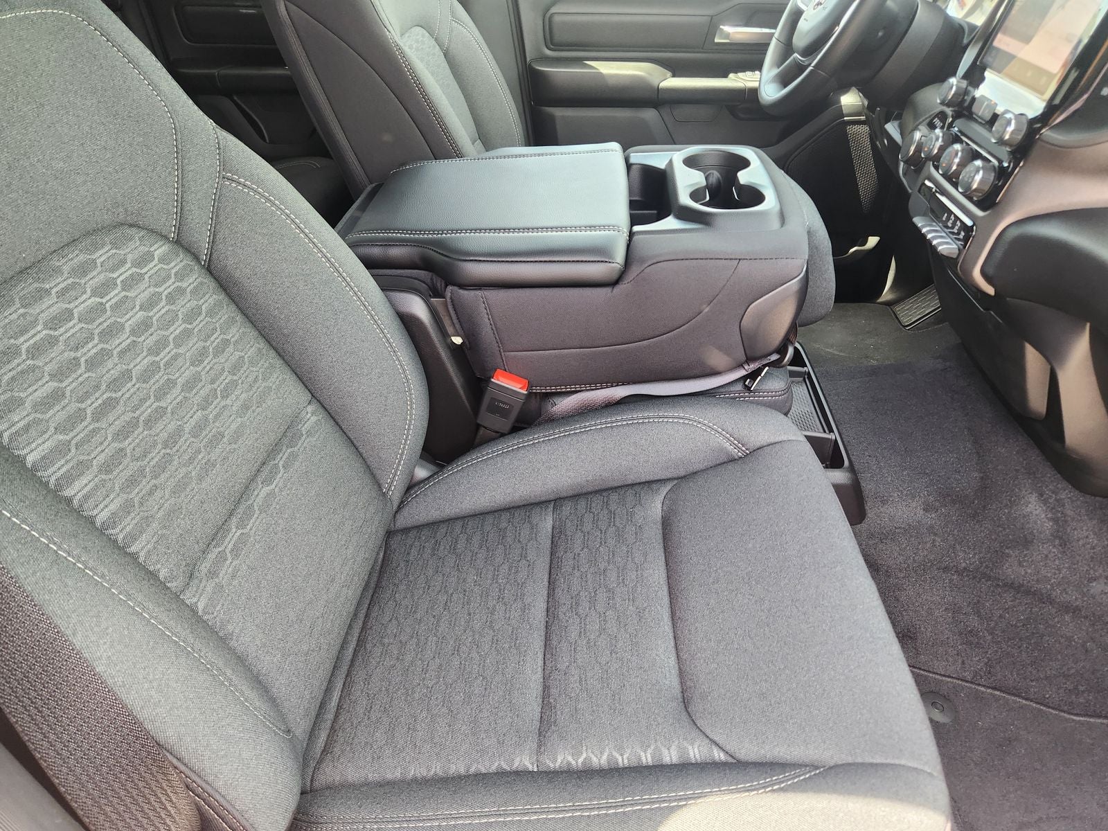 2026 RAM Ram 1500 RAM 1500 EXPRESS QUAD CAB 4X2 6'4' BOX