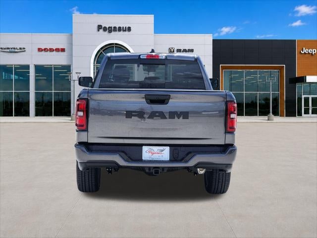 2026 RAM Ram 1500 RAM 1500 EXPRESS QUAD CAB 4X2 6'4' BOX