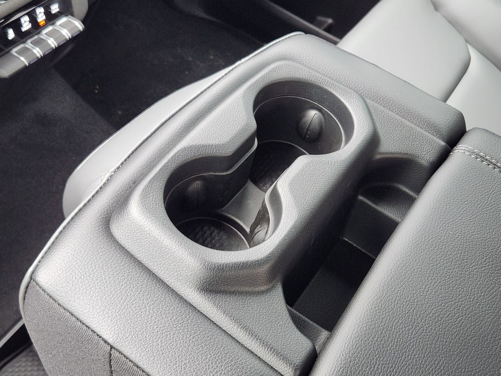 2026 RAM Ram 1500 RAM 1500 TRADESMAN QUAD CAB 4X2 6'4' BOX