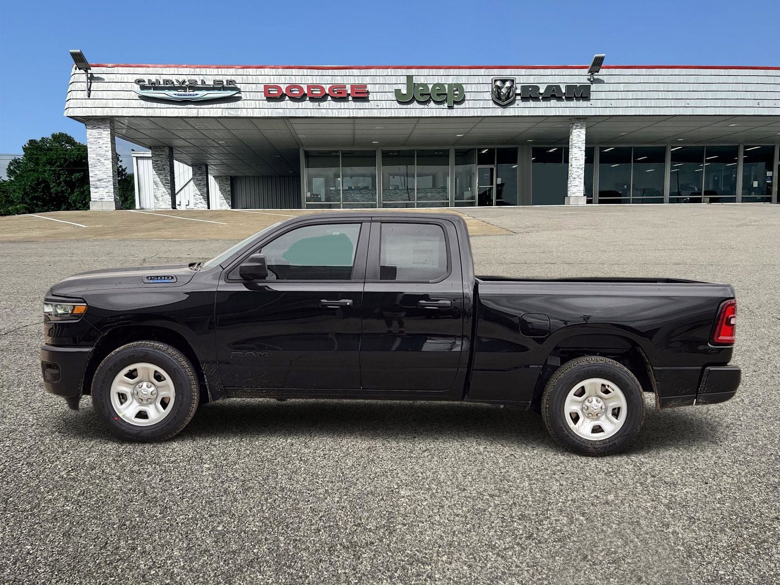 2026 RAM Ram 1500 RAM 1500 TRADESMAN QUAD CAB 4X2 6'4' BOX