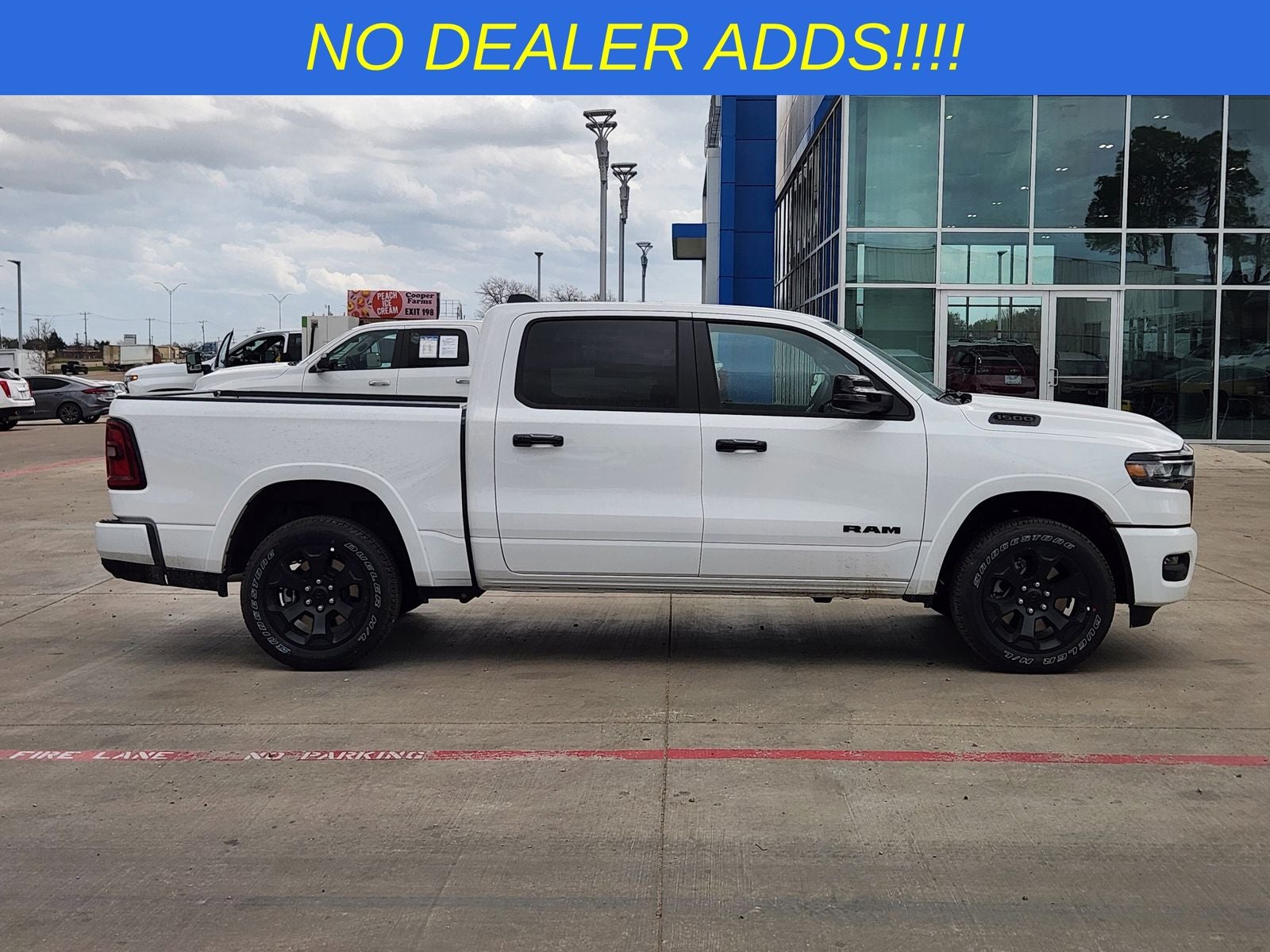 2026 RAM Ram 1500 RAM 1500 LONE STAR CREW CAB 4X4 5'7' BOX