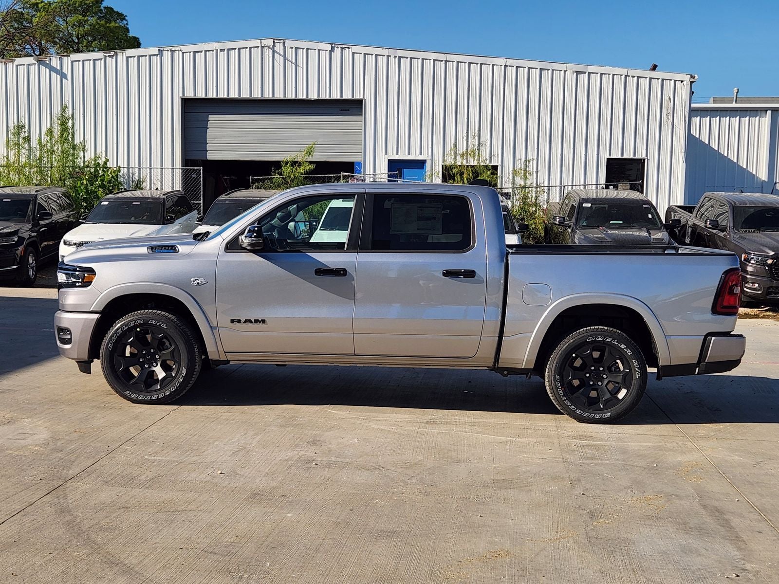2026 RAM Ram 1500 RAM 1500 LONE STAR CREW CAB 4X4 5'7' BOX