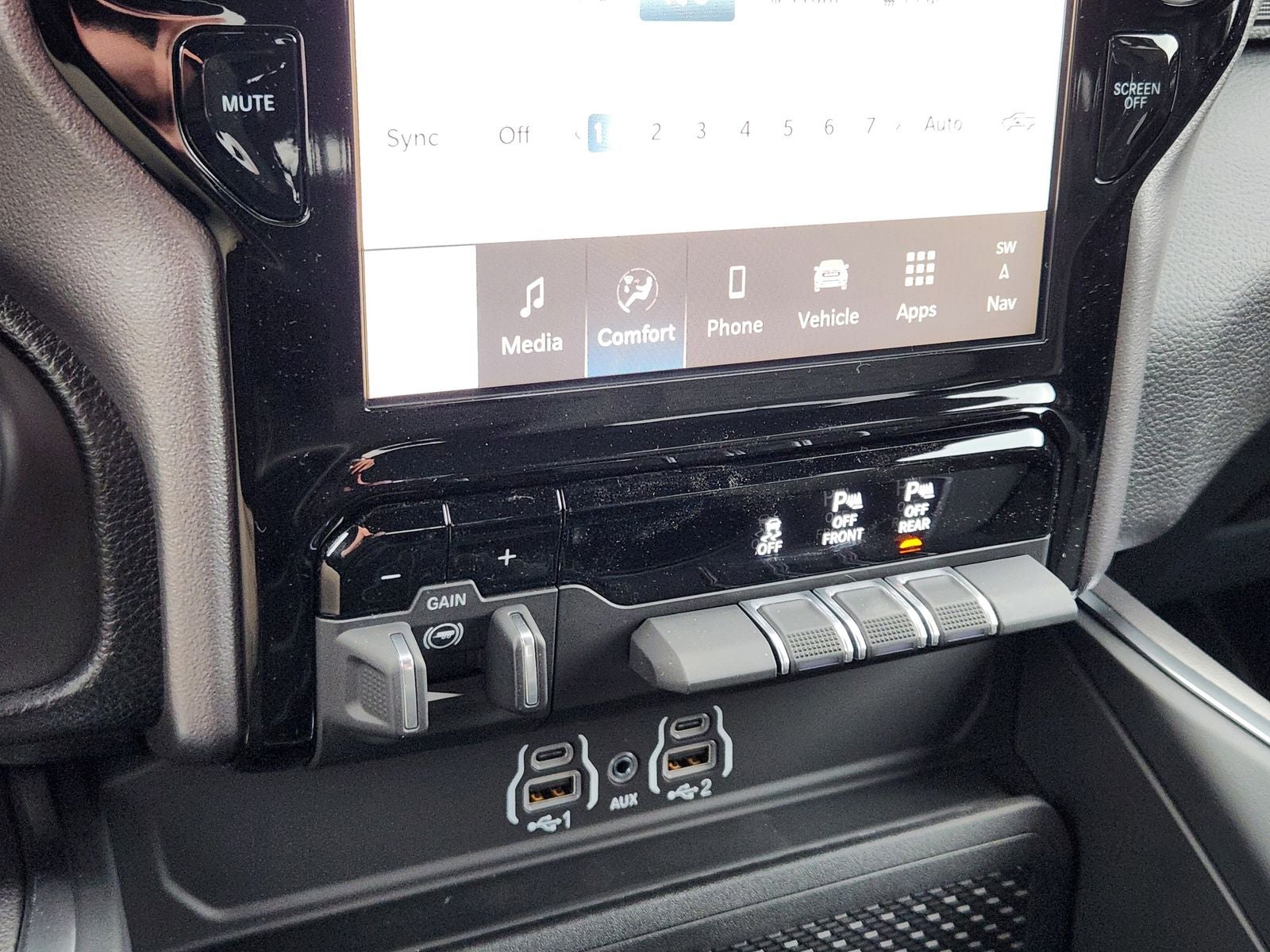 2026 RAM Ram 1500 RAM 1500 LONE STAR CREW CAB 4X4 5'7' BOX