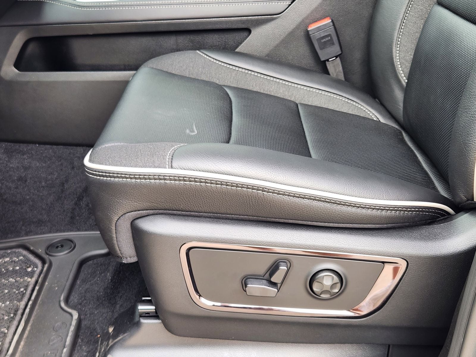2026 RAM Ram 1500 Limited