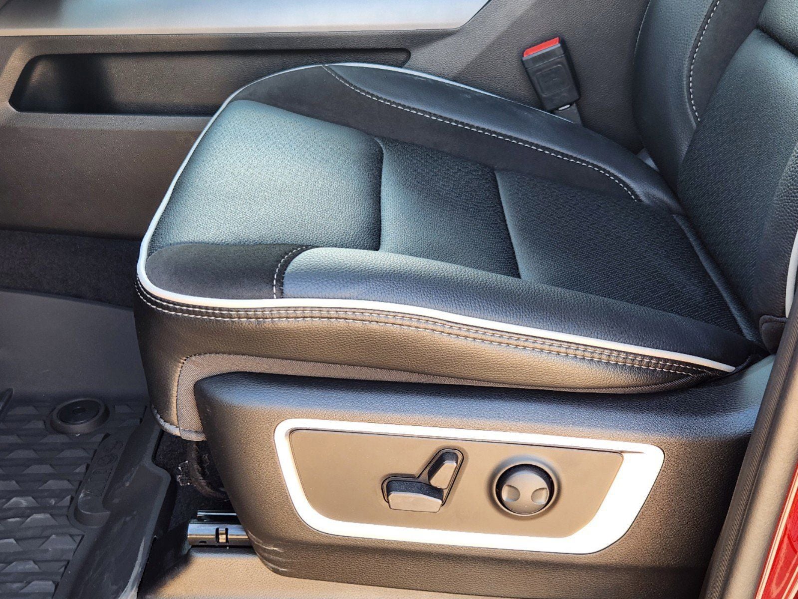 2025 RAM Ram 1500 Laramie