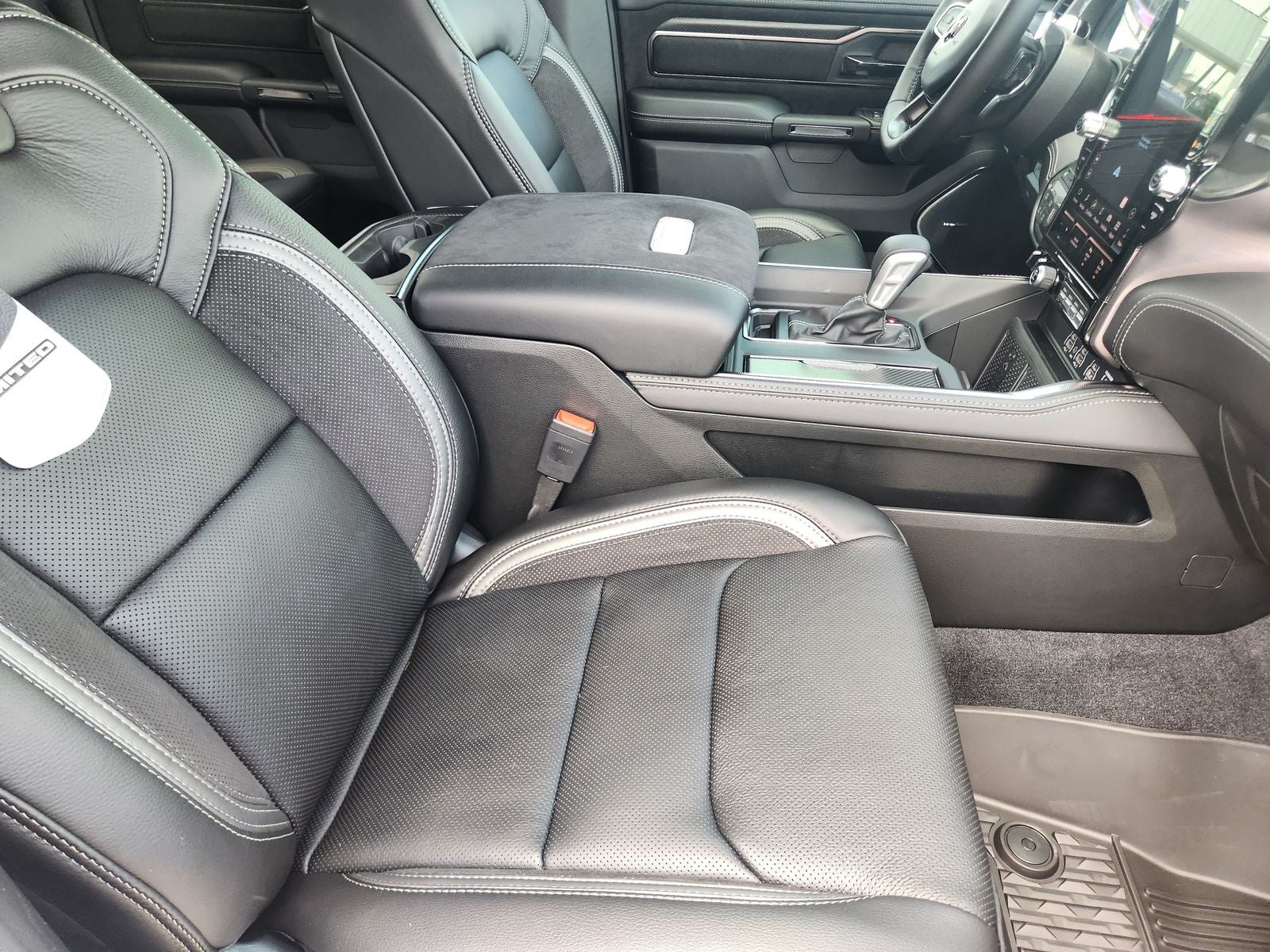 2026 RAM Ram 1500 RAM 1500 RHO CREW CAB 4X4 5'7' BOX