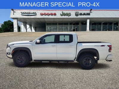 2025 Nissan Frontier Crew Cab PRO-4X 4x4