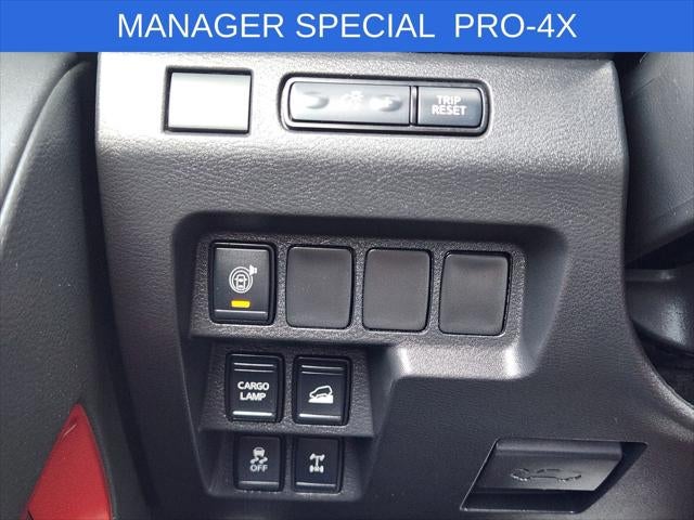 2025 Nissan Frontier Crew Cab PRO-4X 4x4