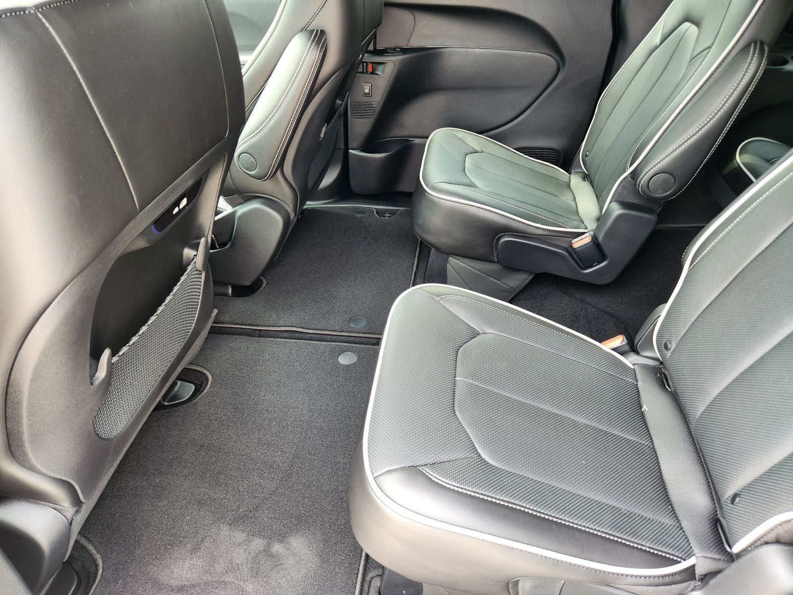 2027 Chrysler Pacifica PACIFICA LIMITED