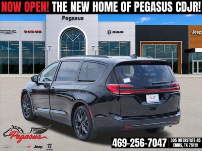 2027 Chrysler Pacifica PACIFICA LIMITED