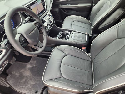 2027 Chrysler Pacifica PACIFICA LIMITED