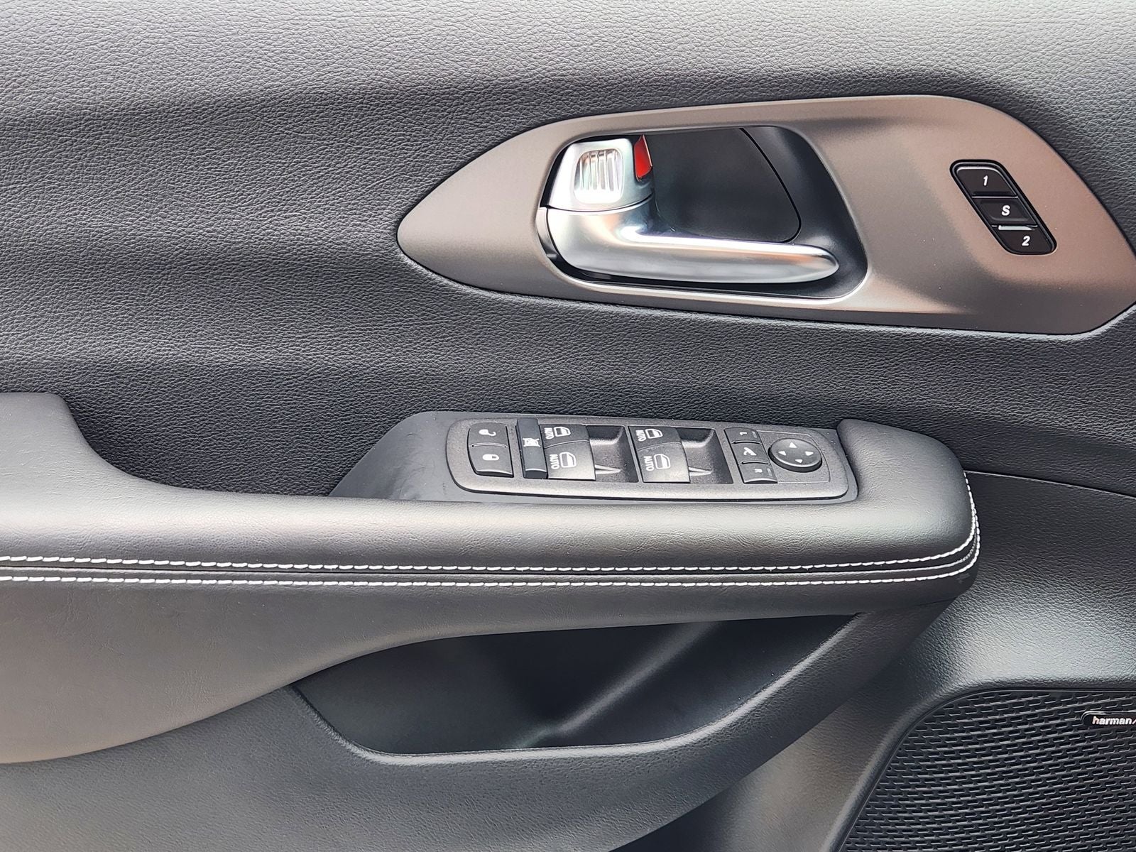 2027 Chrysler Pacifica PACIFICA LIMITED