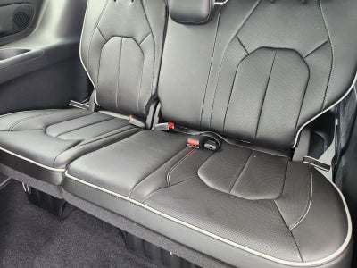 2027 Chrysler Pacifica PACIFICA LIMITED