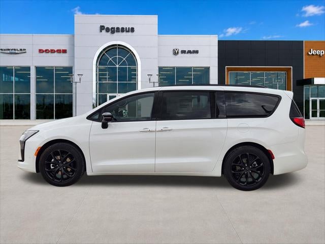 2027 Chrysler Pacifica PACIFICA LIMITED