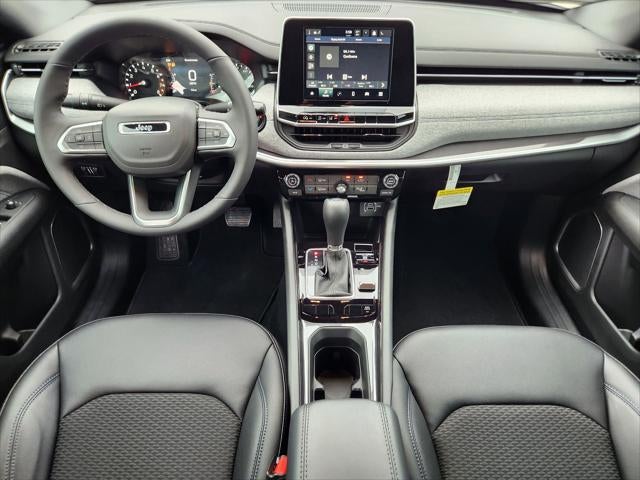 2026 Jeep Compass COMPASS LATITUDE 4X4