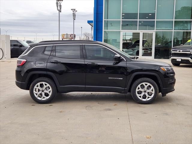2026 Jeep Compass COMPASS LATITUDE 4X4