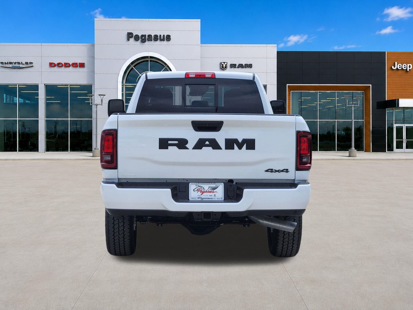 2026 RAM Ram 2500 RAM 2500 BLACK EXPRESS CREW CAB 4X4 8' BOX