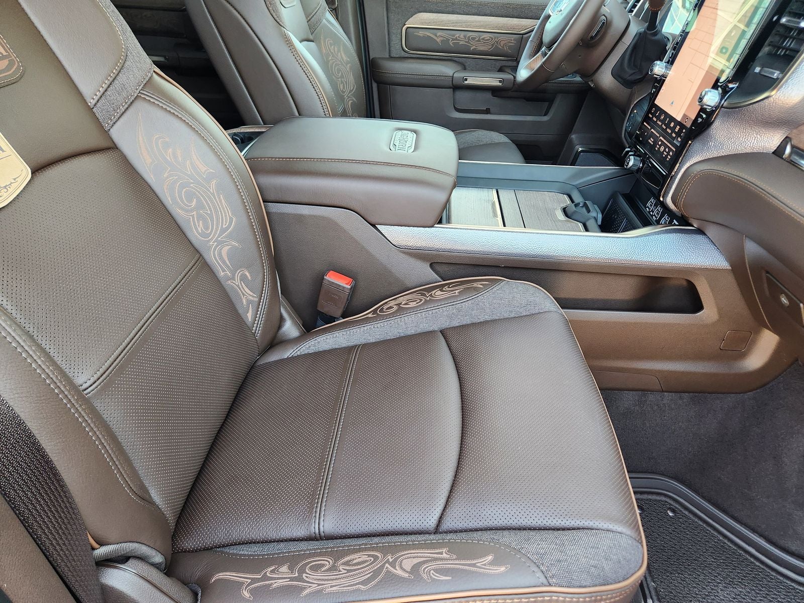 2026 RAM Ram 2500 RAM 2500 LIMITED LONGHORN MEGA CAB 4X4 6'4' BOX