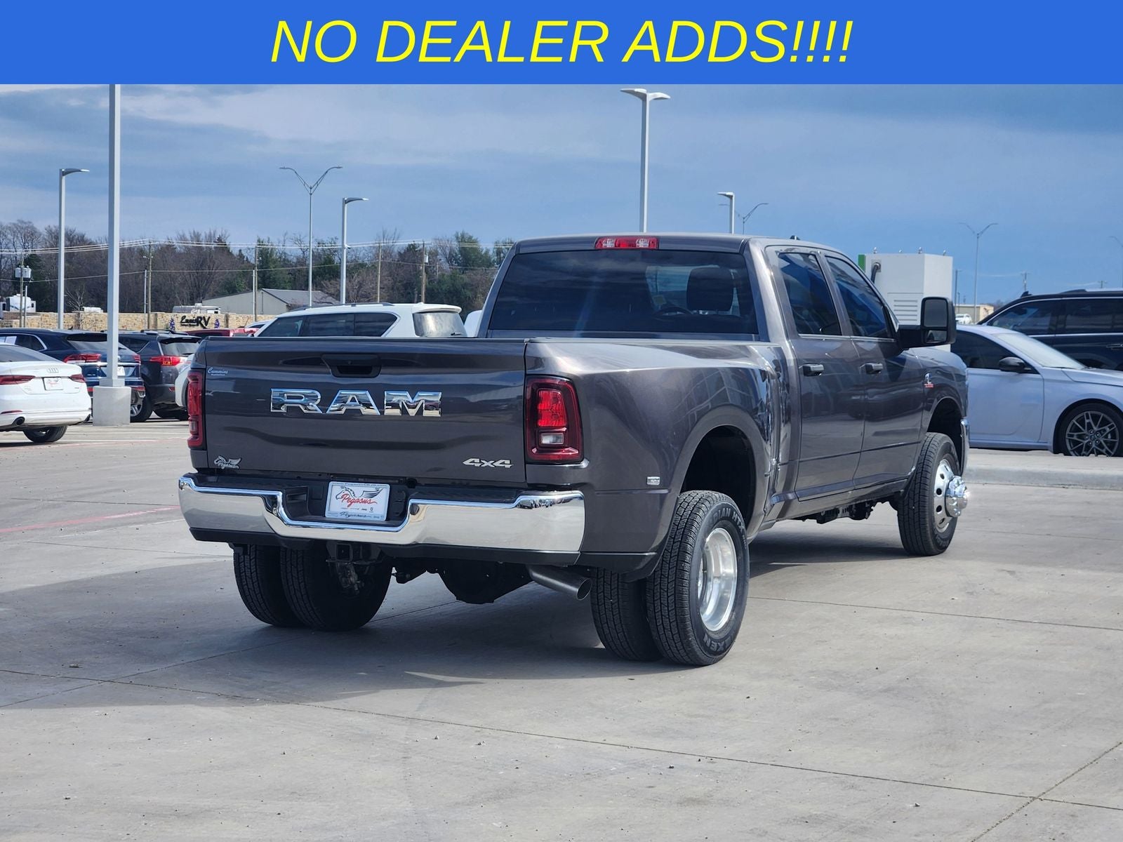 2026 RAM Ram 3500 RAM 3500 TRADESMAN CREW CAB 4X4 8' BOX