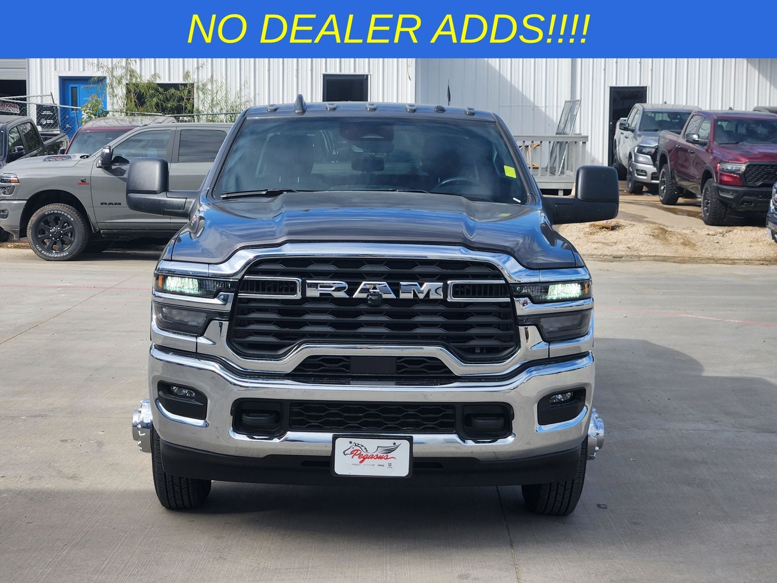 2026 RAM Ram 3500 RAM 3500 TRADESMAN CREW CAB 4X4 8' BOX
