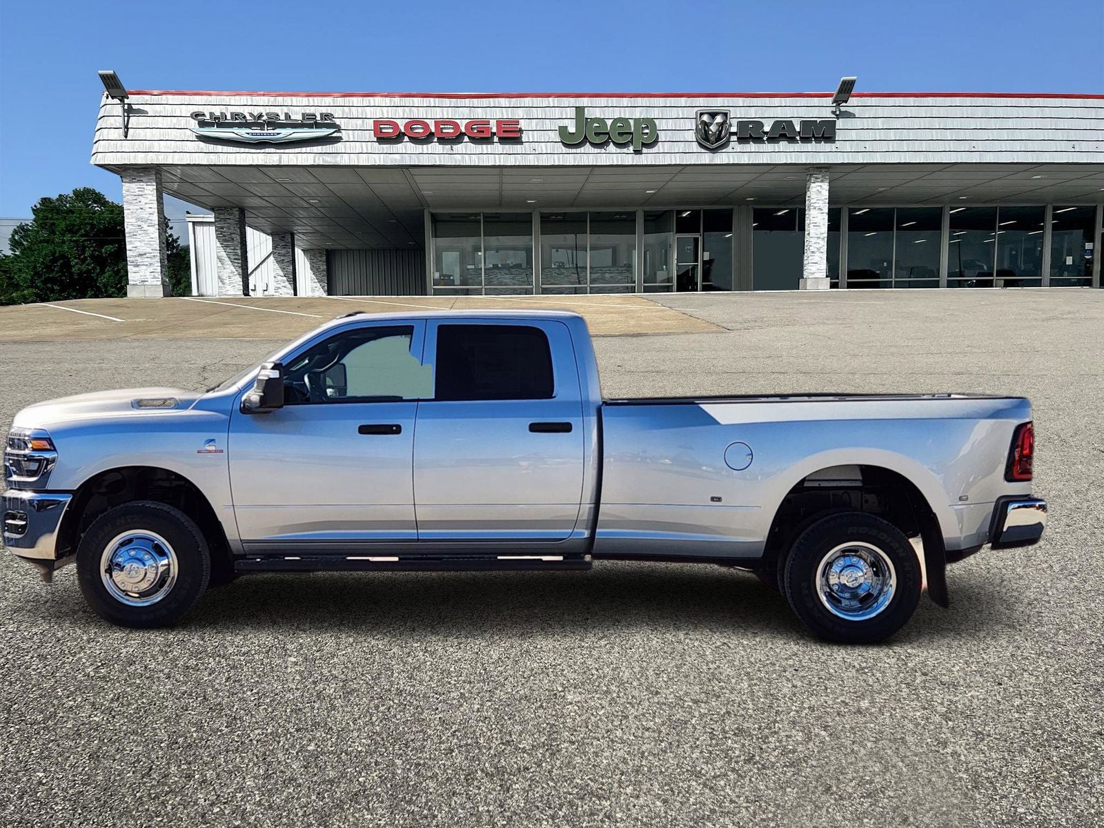 2026 RAM Ram 3500 RAM 3500 TRADESMAN CREW CAB 4X4 8' BOX