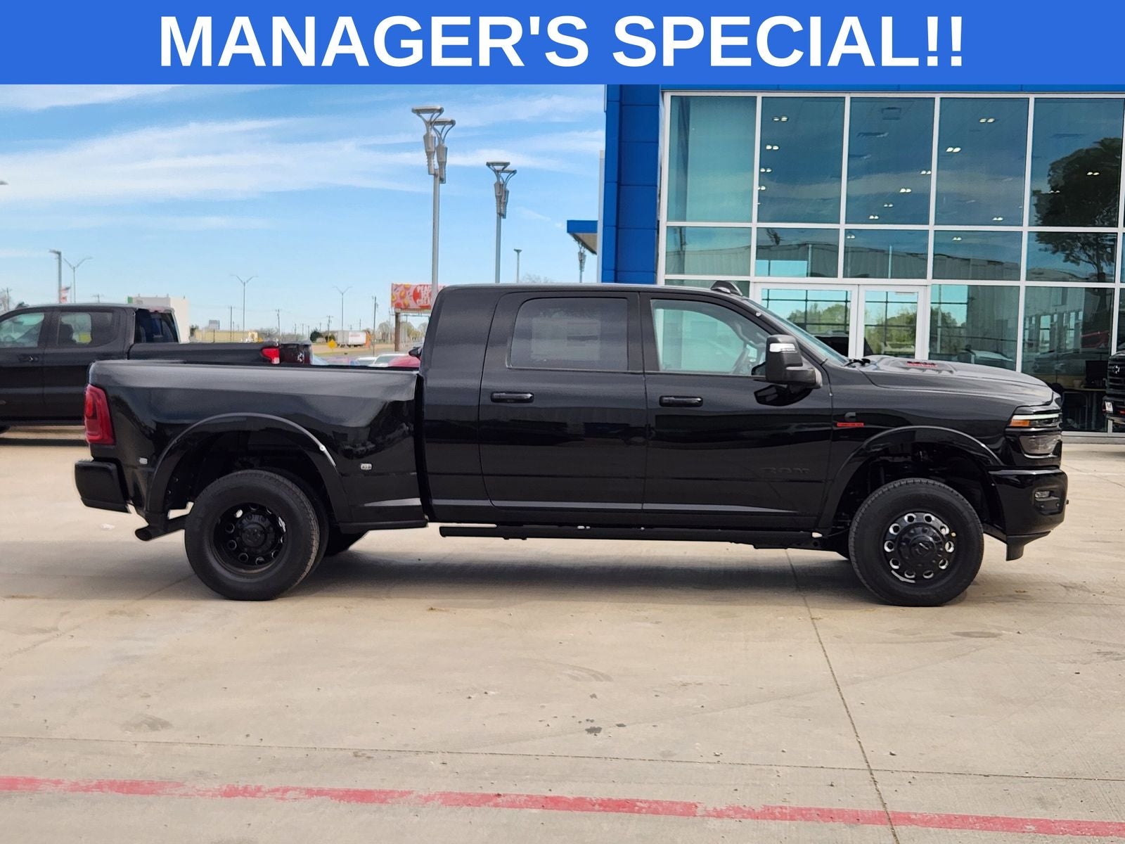 2026 RAM Ram 3500 RAM 3500 LIMITED MEGA CAB 4X4 6'4' BOX